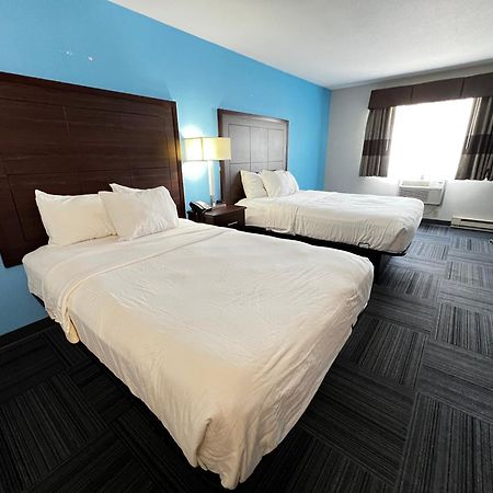 Hotel Baymont By Wyndham Marinette Esterno foto