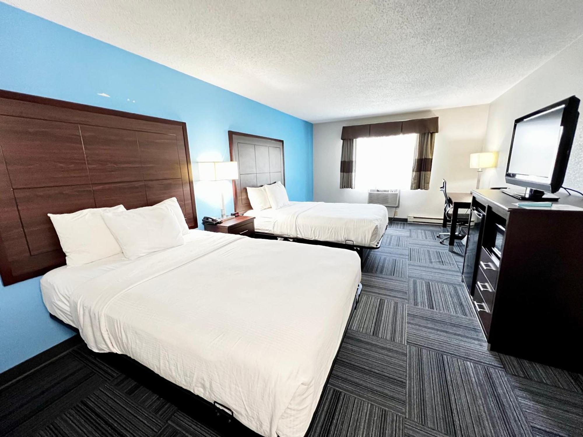 Hotel Baymont By Wyndham Marinette Esterno foto