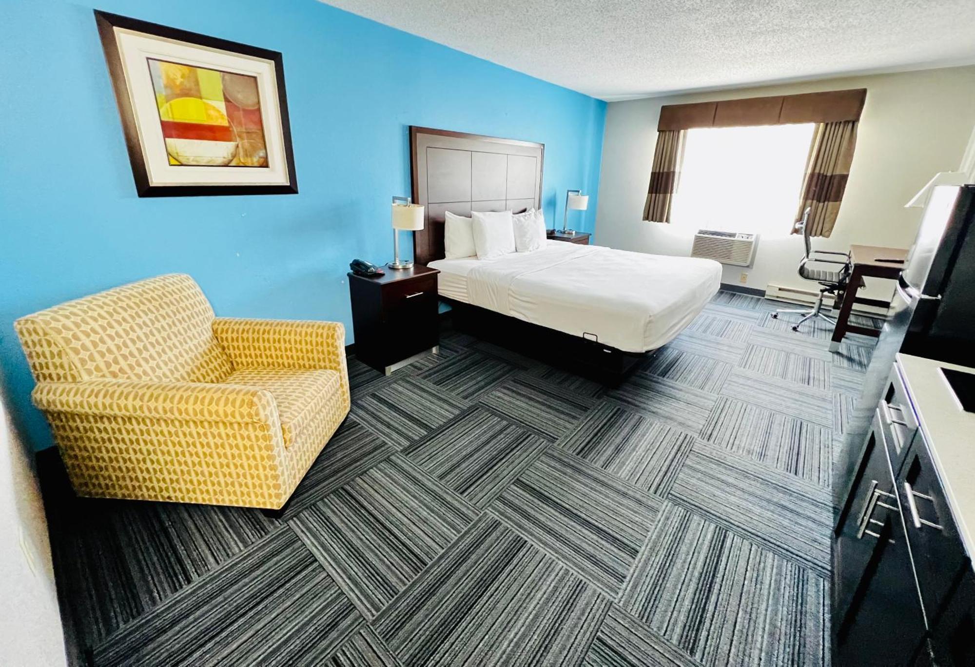 Hotel Baymont By Wyndham Marinette Esterno foto