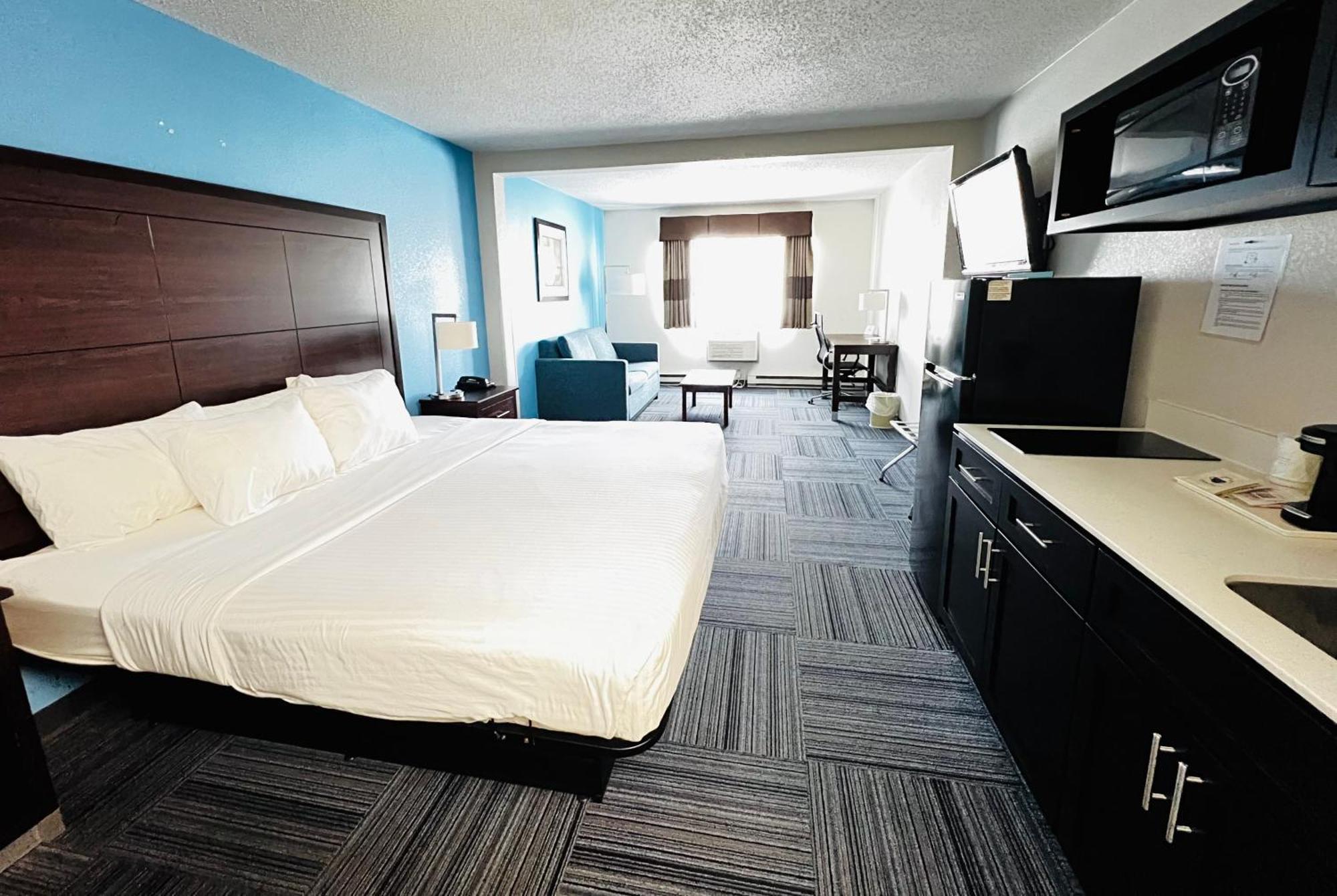 Hotel Baymont By Wyndham Marinette Esterno foto